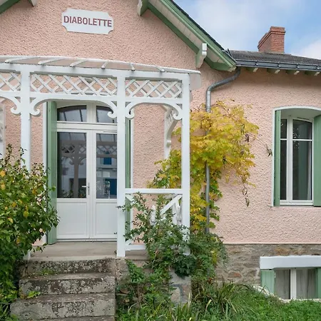 Charmante Maison A 250 Metres De La *