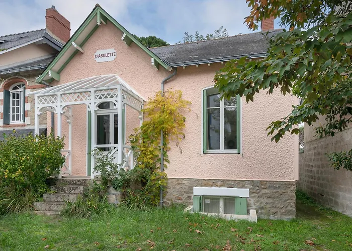 Дом отдыха Charmante Maison A 250 Metres De La Ла-Боль-Эскублак